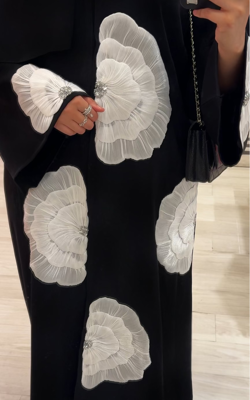 Nour Amara | IVORY